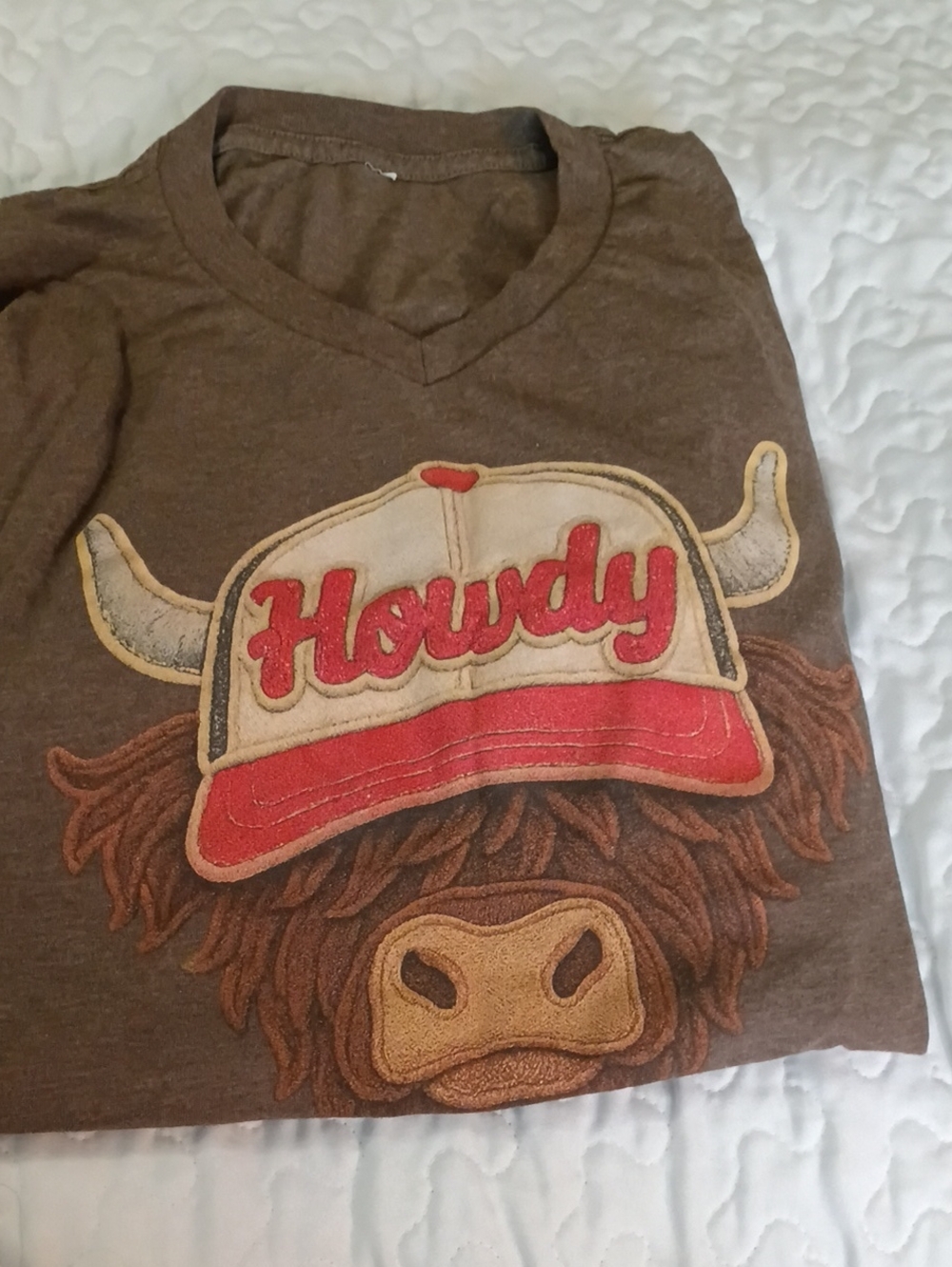 TODAY ONLY 3 T'S FOR $15!! Howdy Graphic V-Neck Tee - Brown